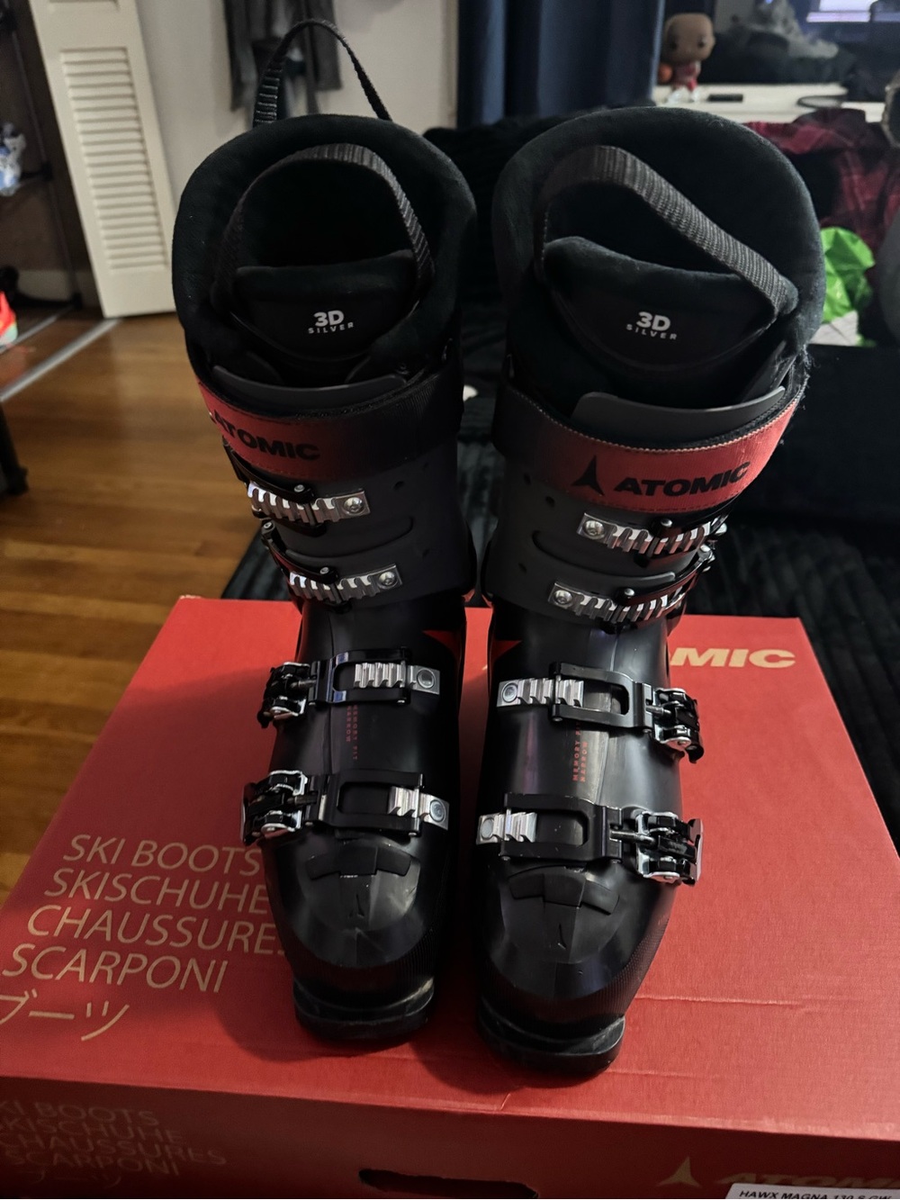 Atomic Hawx Ultra 110s Ski Boots